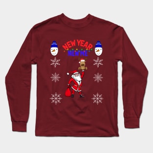 Сhristmas illustration of Santa Claus and a deer in his palm Long Sleeve T-Shirt